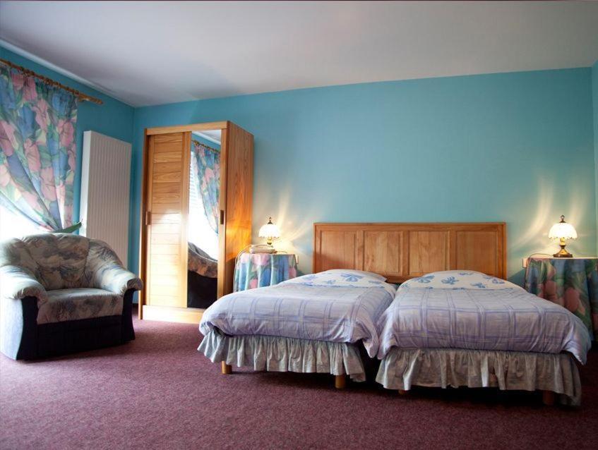 Aux Deux Clefs Hotell Petersbach Rum bild